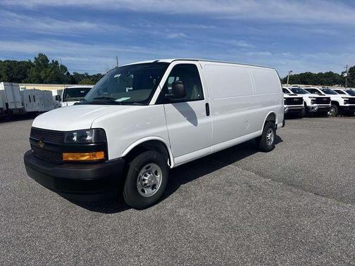 Summit White 2026 Chevrolet Express 2500 Work Van