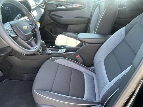 2025 Chevrolet Trailblazer LS