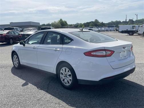 2014 Ford Fusion S