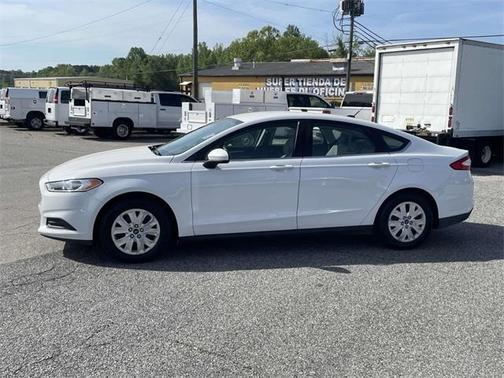 2014 Ford Fusion S