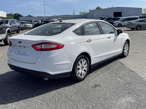 2014 Ford Fusion S