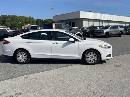 2014 Ford Fusion S