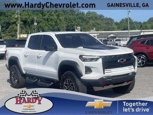 Summit White 2026 Chevrolet Colorado ZR2