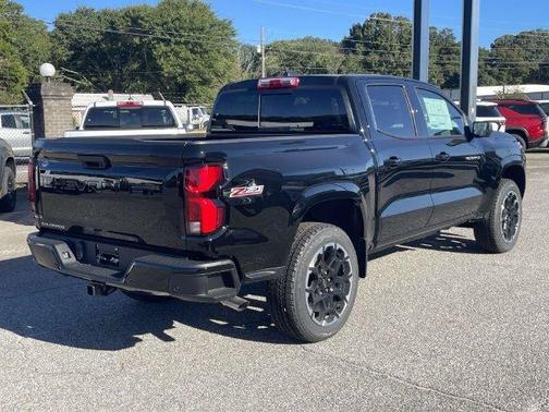 Black 2026 Chevrolet Colorado Z71