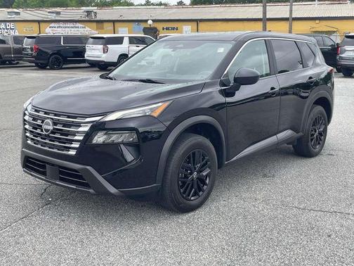 Super Black 2024 Nissan Rogue S