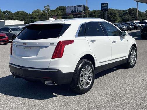 Crystal White Tri-Coat 2018 Cadillac XT5 Luxury
