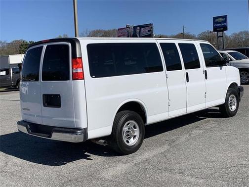 2024 Chevrolet Express 3500 LT