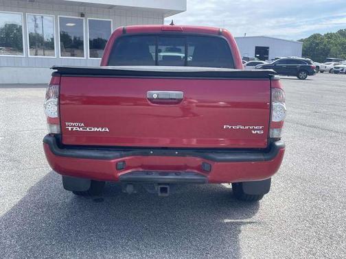 Barcelona Red Metallic 2015 Toyota Tacoma