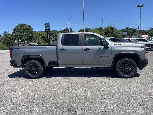 Sterling Gray Metallic 2026 Chevrolet Silverado 2500 LT