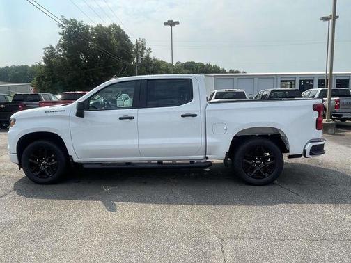 Summit White 2026 Chevrolet Silverado 1500 Custom