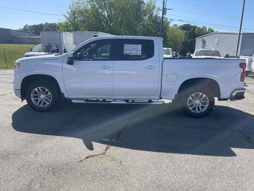 Summit White 2026 Chevrolet Silverado 1500 LT