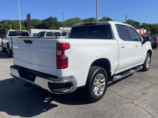 Summit White 2026 Chevrolet Silverado 1500 LT