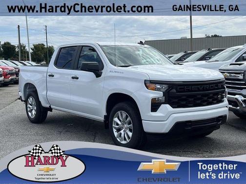 Summit White 2026 Chevrolet Silverado 1500 Custom