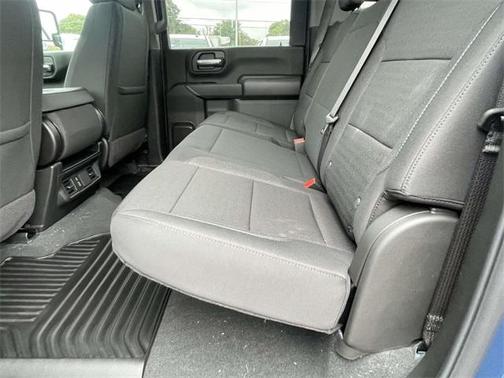 2025 Chevrolet Silverado 2500 Custom