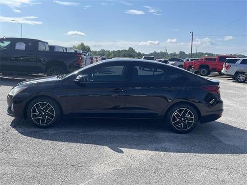 2019 Hyundai ELANTRA SEL