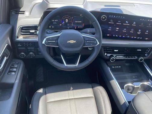 Dark Ash Metallic 2025 Chevrolet Tahoe High Country