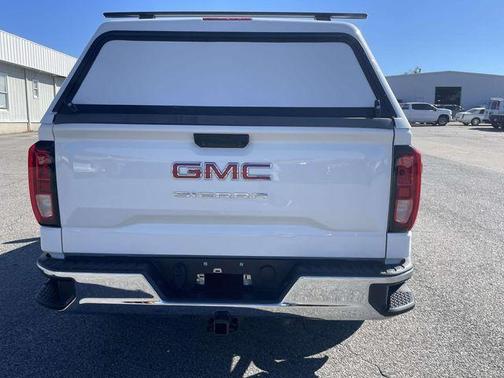 Summit White 2024 GMC Sierra 1500 Pro