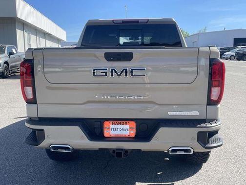 Desert Sand Metallic 2022 GMC Sierra 1500 Elevation