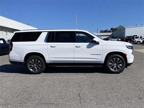 2024 Chevrolet Suburban LS