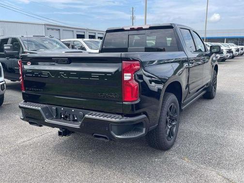 Black 2026 Chevrolet Silverado 1500 High Country