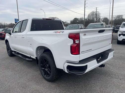 Summit White 2026 Chevrolet Silverado 1500 RST