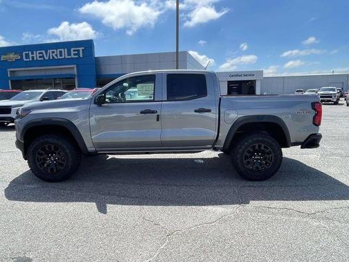 Sterling Gray Metallic 2026 Chevrolet Colorado Trail Boss