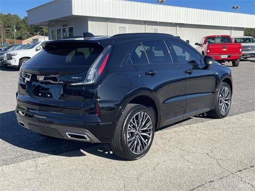 2025 Cadillac XT4 Sport