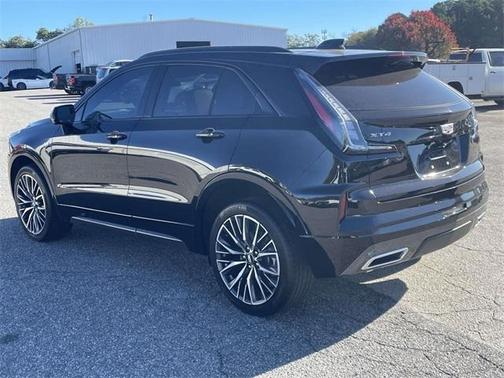 2025 Cadillac XT4 Sport