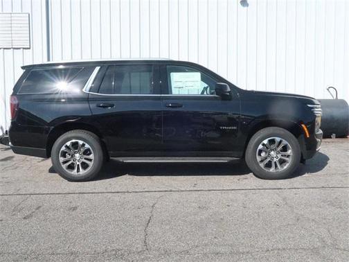 2025 Chevrolet Tahoe LS
