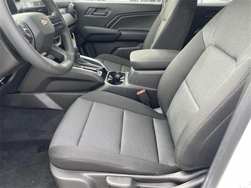 2025 Chevrolet Colorado WT