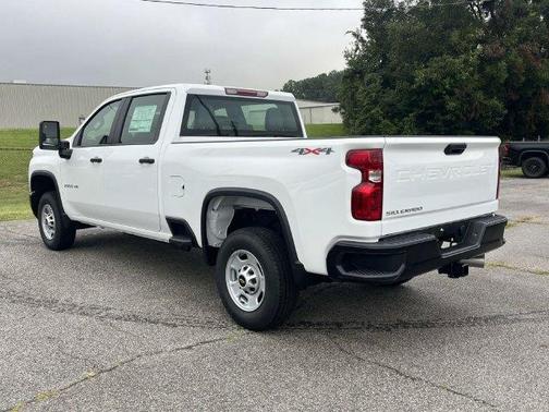 Summit White 2026 Chevrolet Silverado 2500 WT