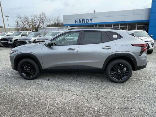 Sterling Gray Metallic 2026 Chevrolet Trax ACTIV