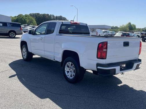 Summit White 2022 Chevrolet Colorado LT