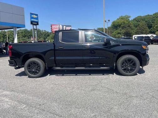Black 2026 Chevrolet Silverado 1500 Custom