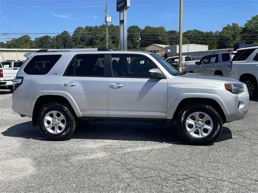 2024 Toyota 4Runner SR5