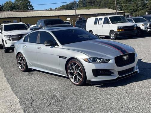 2017 Jaguar XE 35t R-Sport