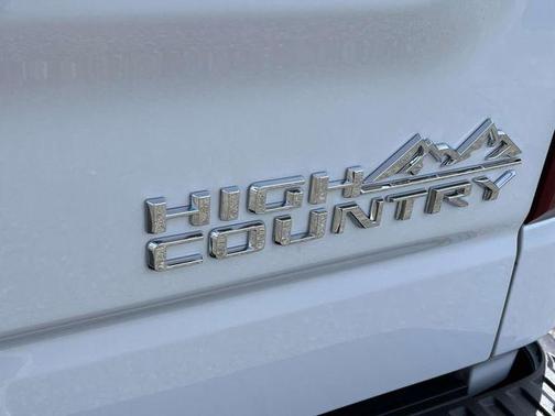 Polar White 2026 Chevrolet Silverado 1500 High Country