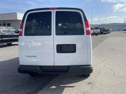 2023 Chevrolet Express 3500 LS