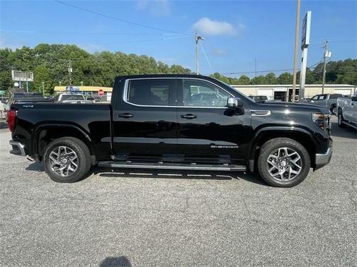 2023 GMC Sierra 1500 SLE