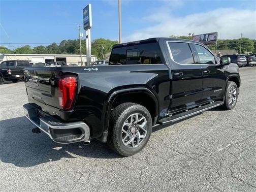 2023 GMC Sierra 1500 SLE