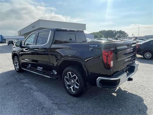 2023 GMC Sierra 1500 SLE