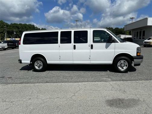 2024 Chevrolet Express 3500 LT