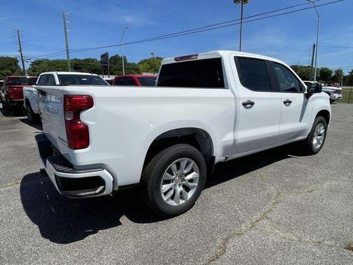 Summit White 2026 Chevrolet Silverado 1500 Custom