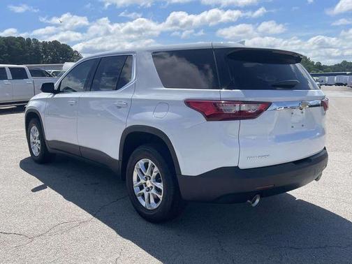 Summit White 2019 Chevrolet Traverse LS