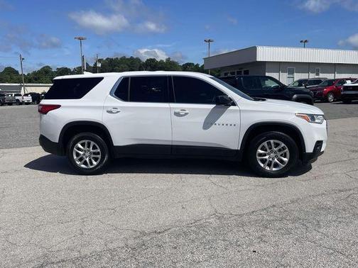 Summit White 2019 Chevrolet Traverse LS