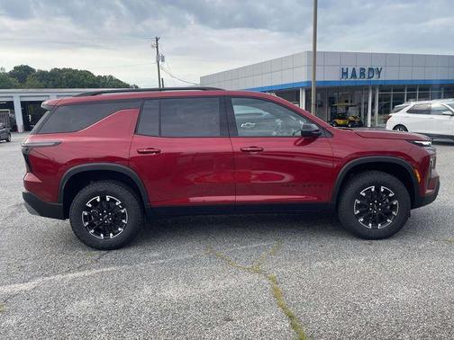 Radiant Red 2026 Chevrolet Traverse Z71