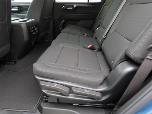 2025 Chevrolet Tahoe LS