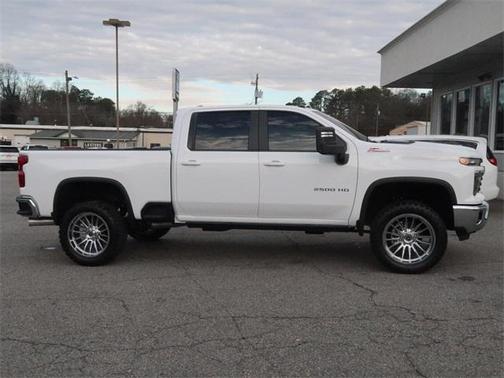 2024 Chevrolet Silverado 2500 LT