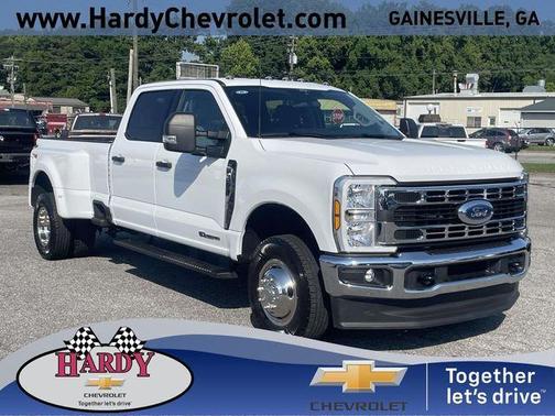 Oxford White 2026 Ford F-350 XLT