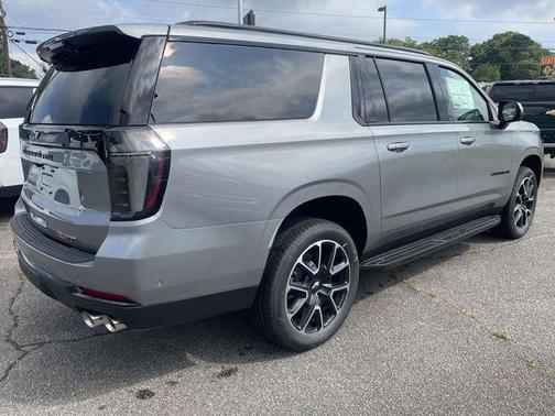Sterling Gray Metallic 2026 Chevrolet Suburban RST